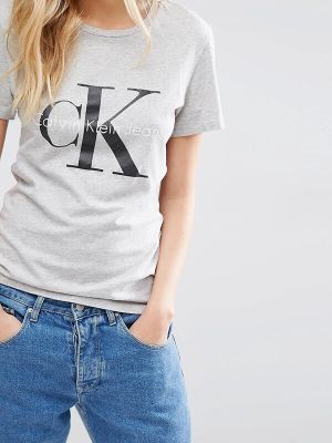 Swan Crop V-Neck Tee